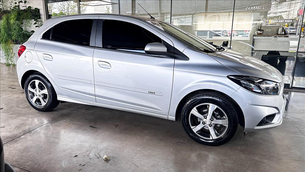 ONIX 1.4 MPFI LT 8V FLEX 4P MANUAL