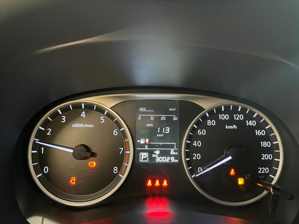 KICKS 1.6 16V FLEXSTART SENSE XTRONIC KICKS 1.6 16V FLEXSTART SENSE XTRONIC