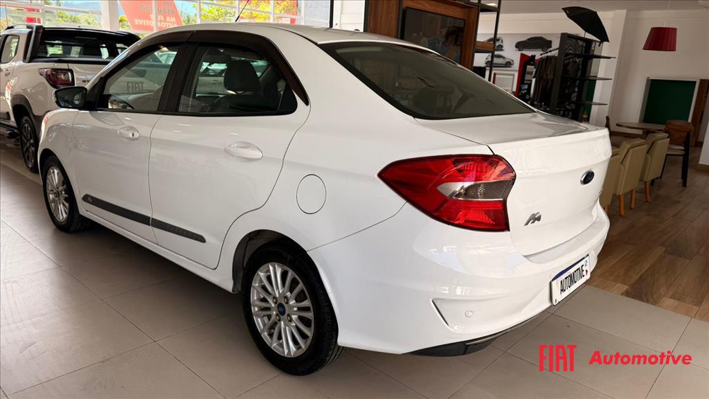 KA 1.5 TI-VCT FLEX TITANIUM SEDAN AUTOMÁTICO