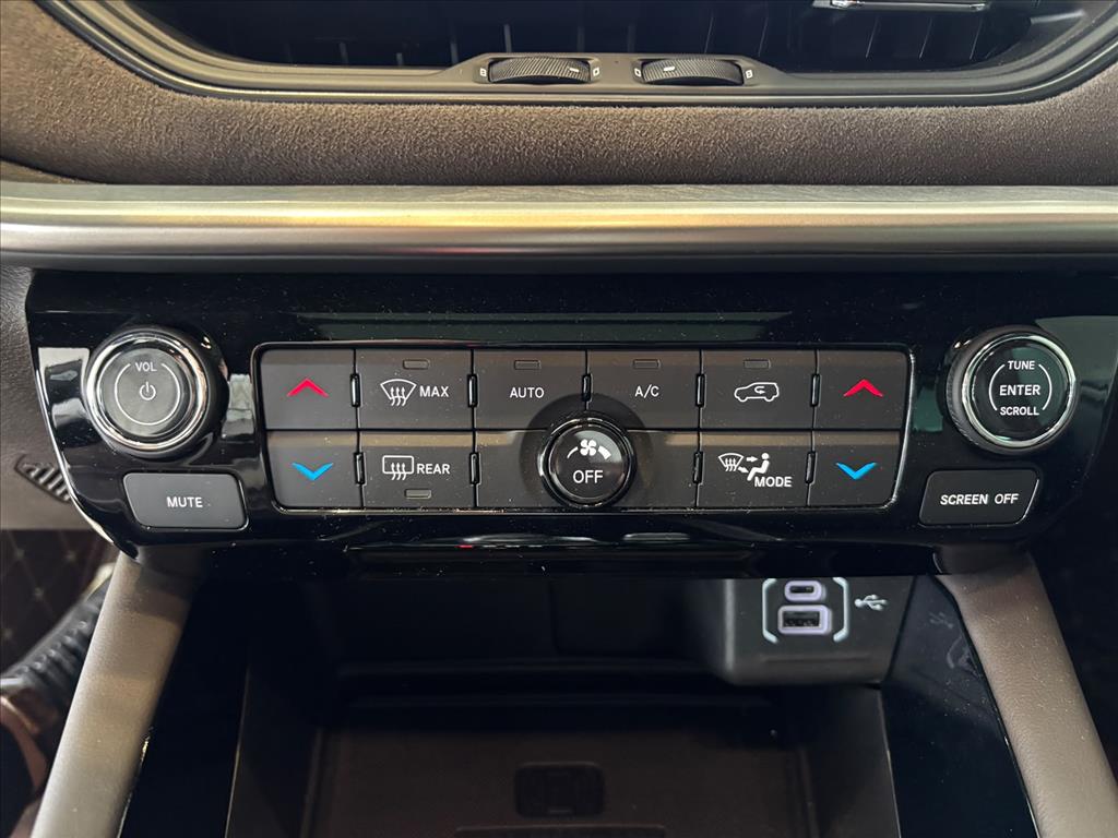 COMMANDER 2.2 TURBO DIESEL OVERLAND AT916