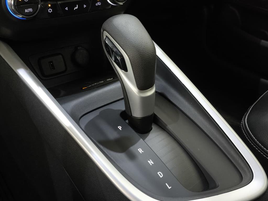 ONIX PLUS 1.0 TURBO FLEX PREMIER AUTOMÁTICO10