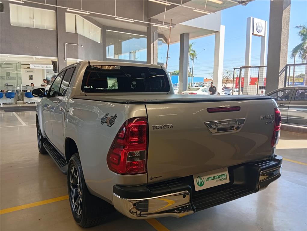 HILUX 2.8 D-4D TURBO DIESEL CD SRV 4X4 AUTOMÁTICO5
