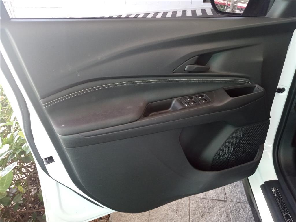 SPIN 1.8 LT 8V FLEX 4P AUTOMÁTICO11