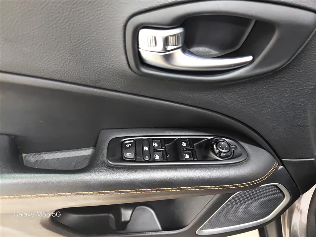 COMPASS 2.0 16V DIESEL LIMITED 4X4 AUTOMÁTICO10