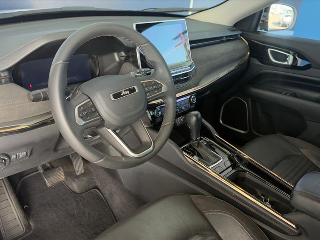 COMMANDER 1.3 T270 TURBO FLEX LIMITED AT69