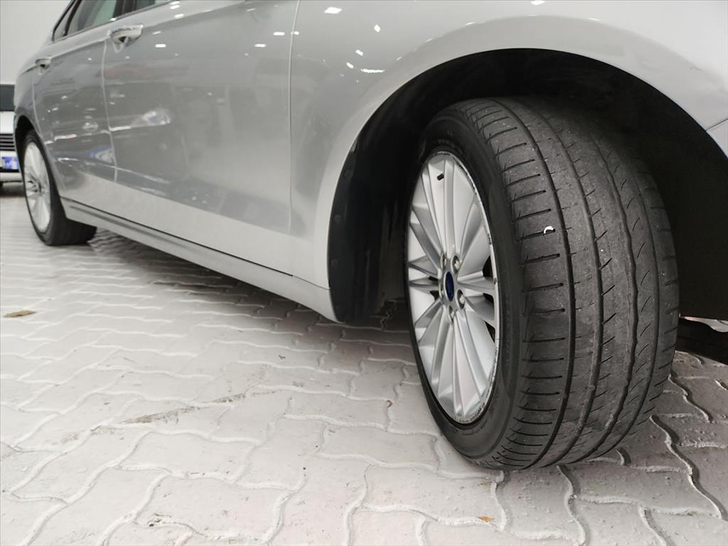 Ford Fusion - 2.0 TITANIUM FWD 16V GASOLINA 4P AUTOMÁTICO