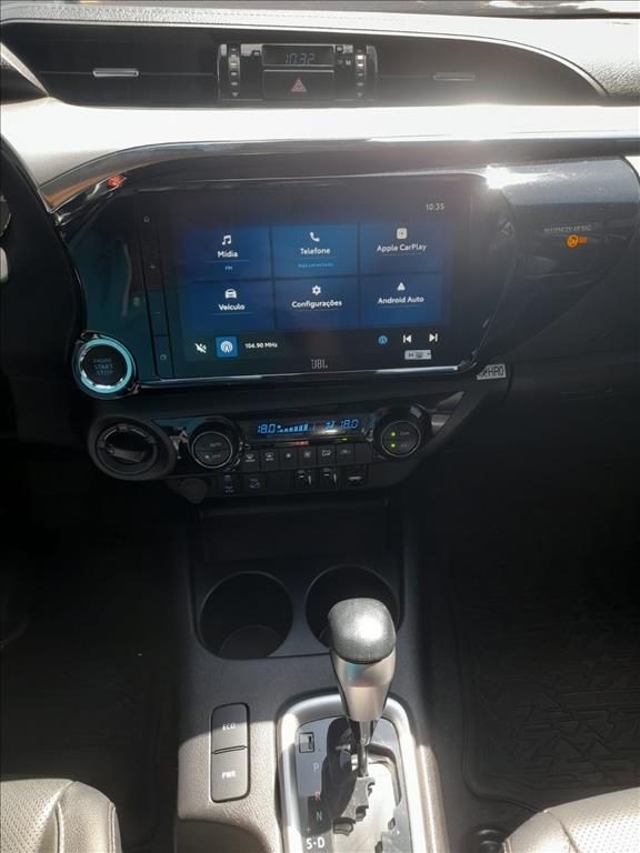 HILUX 2.8 D-4D TURBO DIESEL CD SRX 4X4 AUTOMÁTICO10