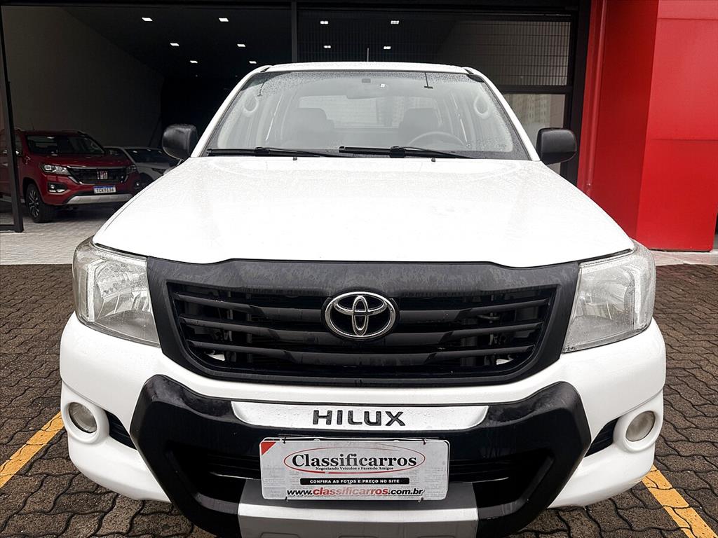 Toyota Hilux - 2.7 SR 4X2 CD 16V FLEX 4P AUTOMÁTICO