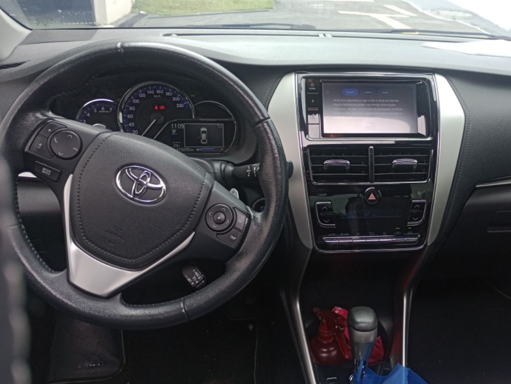 YARIS 1.5 16V FLEX SEDAN XLS MULTIDRIVE2