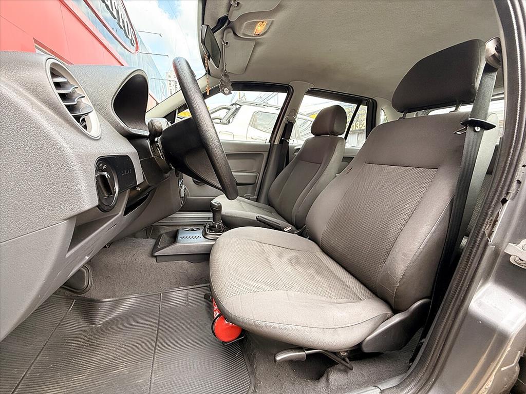 Volkswagen Gol - 1.0 MI 8V FLEX 4P MANUAL G.IV