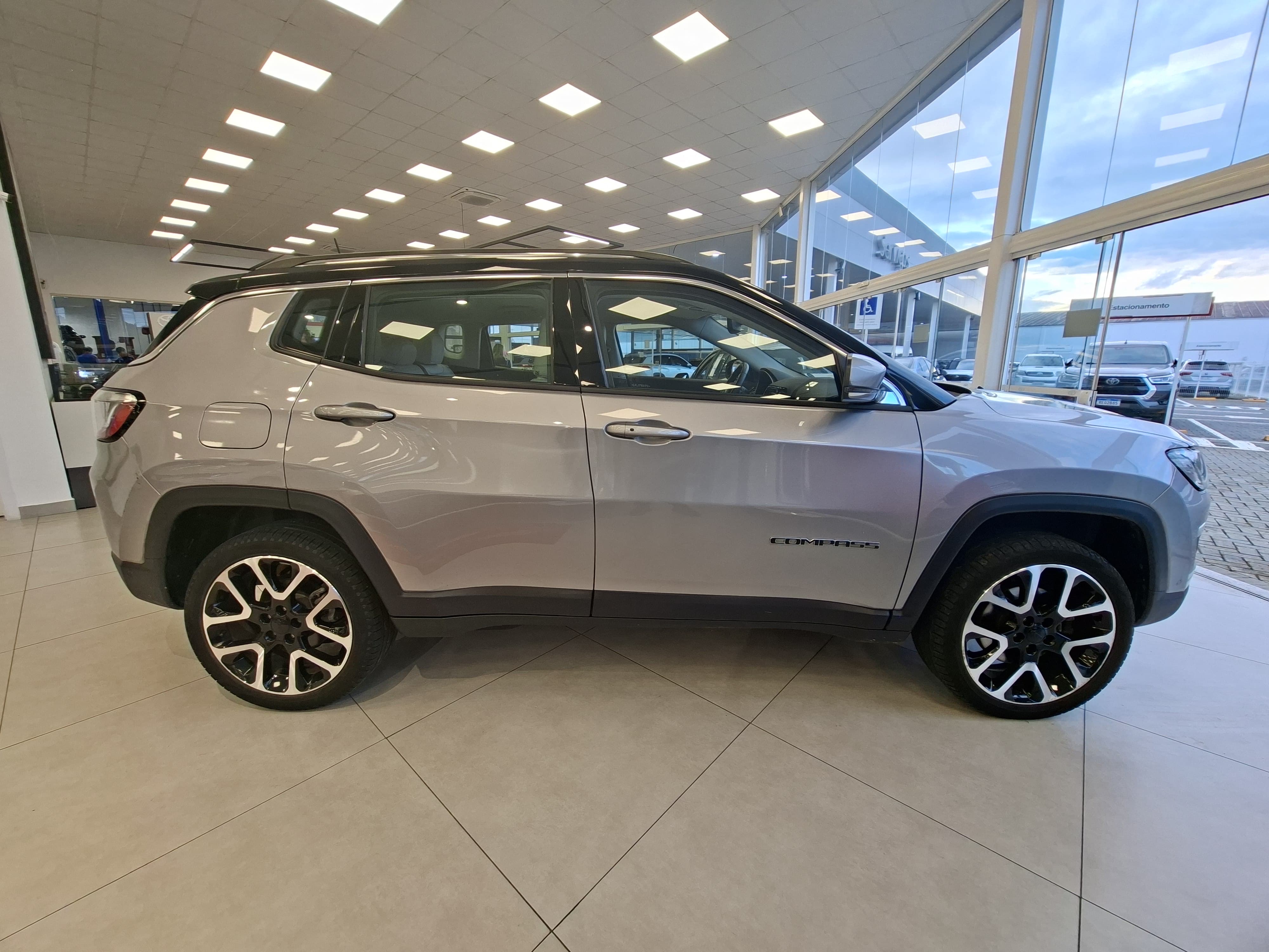COMPASS 2.0 16V DIESEL LIMITED 4X4 AUTOMÁTICO1