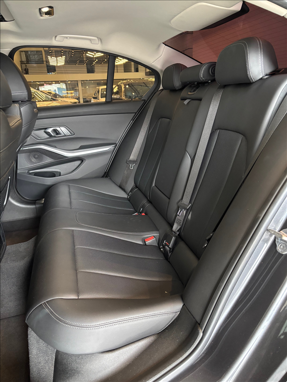 BMW 320i 2.0 16V TURBO FLEX SPORT GP AUTOMÁTICO-9 - Paraná Veículos Campinas - Veículos novos e seminovos com qualidade e procedência - 0