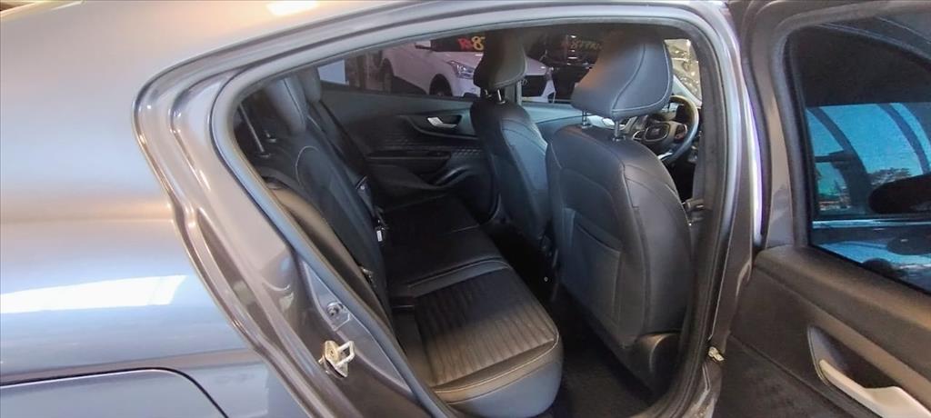 FASTBACK 1.0 TURBO 200 FLEX IMPETUS CVT FASTBACK 1.0 TURBO 200 FLEX IMPETUS CVT