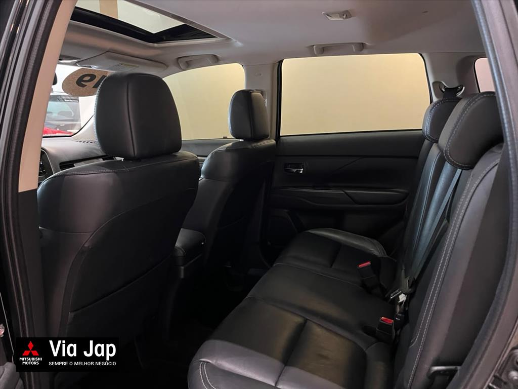 Mitsubishi-OUTLANDER-2.0 MIVEC GASOLINA HPE AUTOMÁTICO