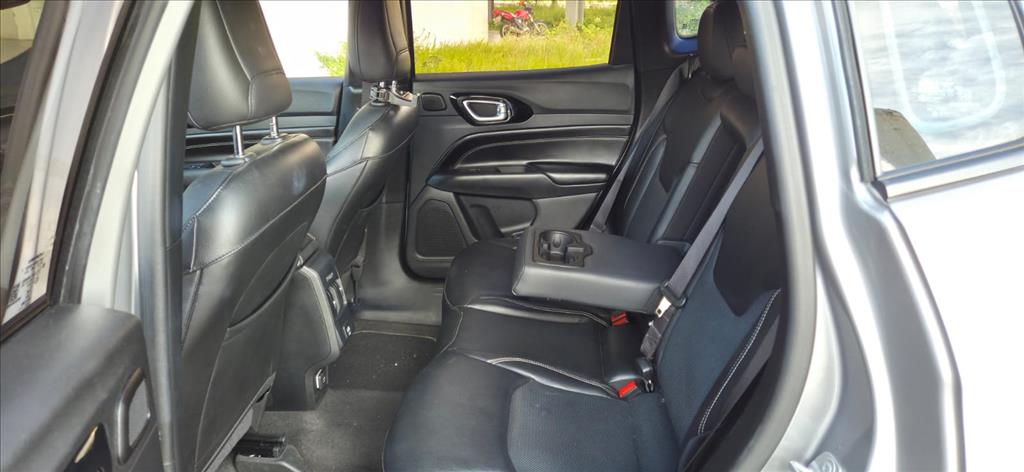 Jeep-COMPASS-1.3 T270 TURBO FLEX LONGITUDE AT6