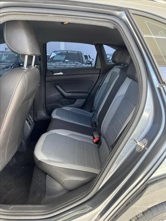 Volkswagen-NIVUS-1.0 200 TSI TOTAL FLEX HIGHLINE AUTOMÁTICO