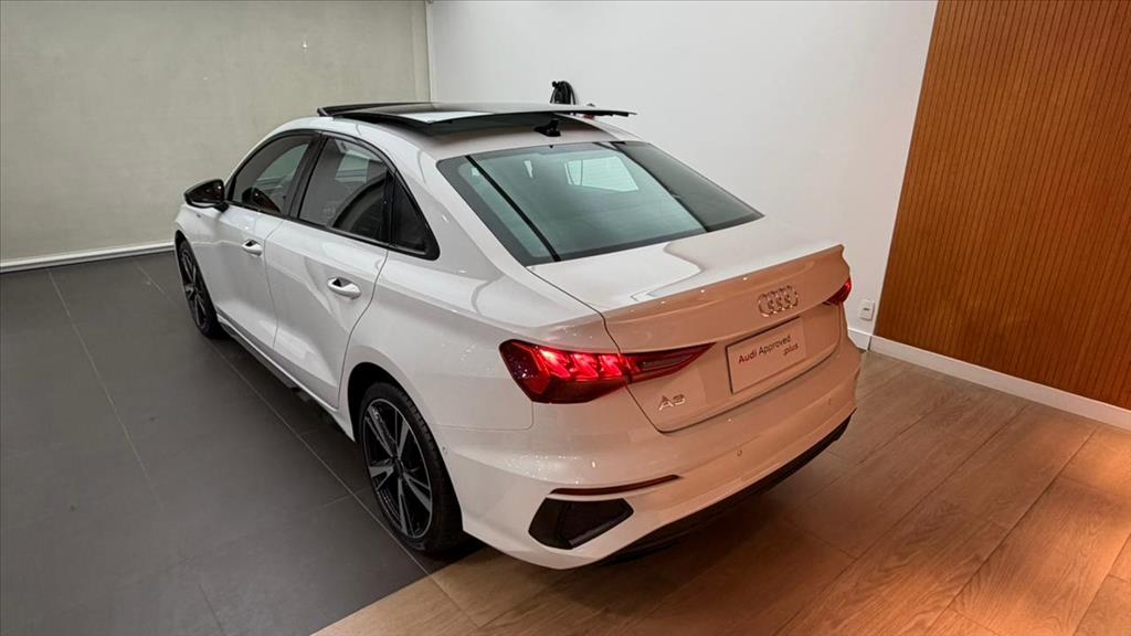 A3 2.0 40 TFSI MHEV SEDAN PERFORMANCE BLACK S-TRONIC3