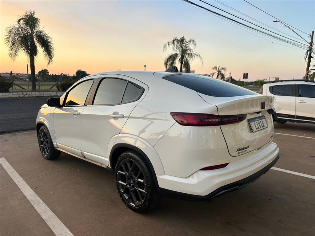 FASTBACK 1.0 TURBO 200 HYBRID IMPETUS CVT5
