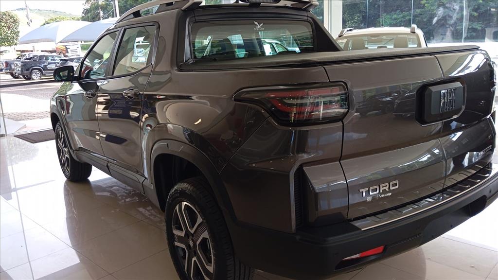 TORO 1.3 TURBO 270 FLEX FREEDOM AT610