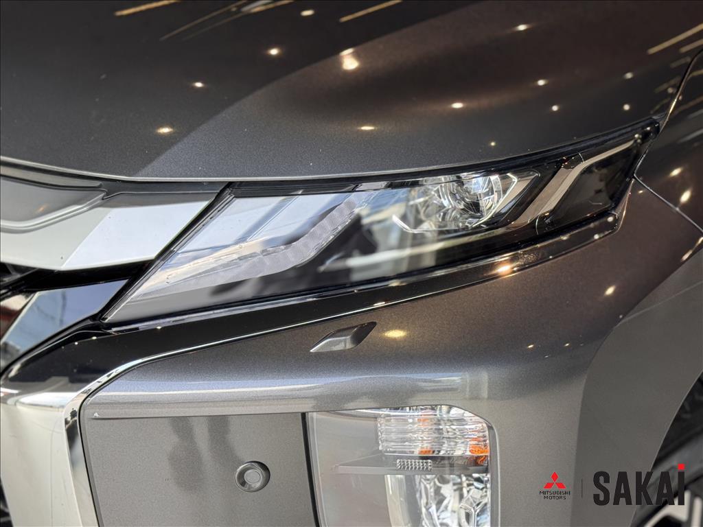Mitsubishi-L200 TRITON-2.4 16V TURBO DIESEL SPORT HPE-S CD 4P 4X4 AUTOMÁTICO