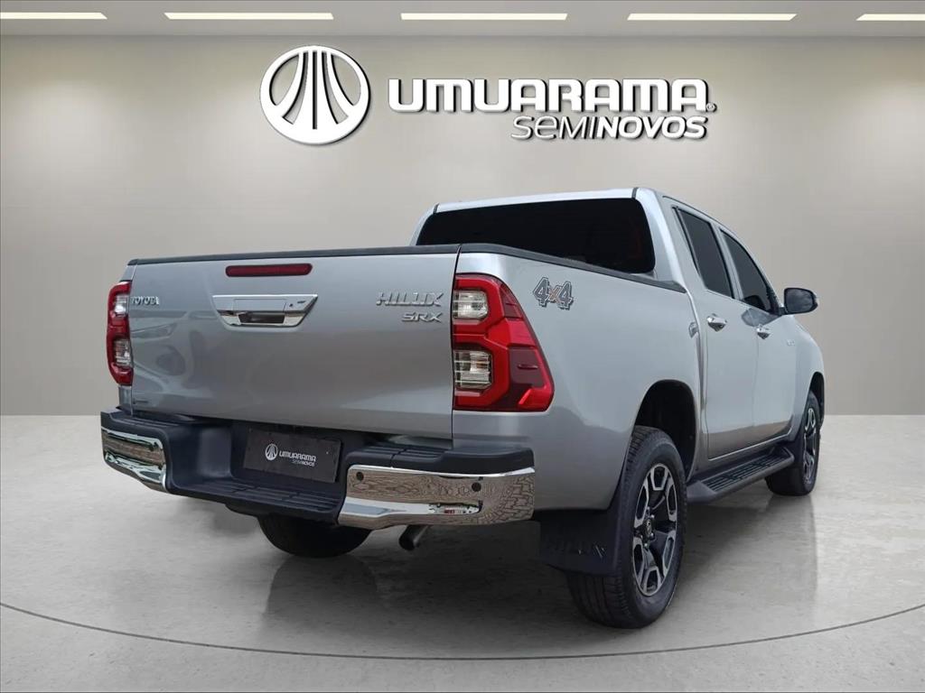 HILUX 2.8 D-4D TURBO DIESEL CD SRX 4X4 AUTOMÁTICO2