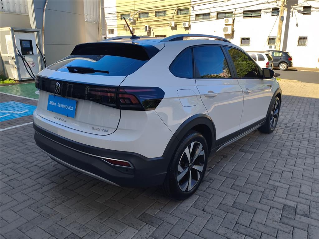 NIVUS 1.0 200 TSI TOTAL FLEX HIGHLINE AUTOMÁTICO4