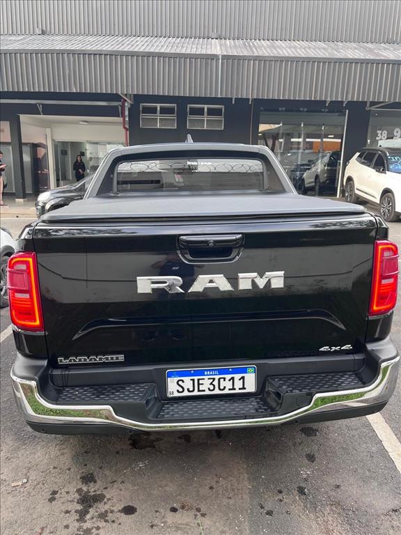 RAMPAGE 2.0 TURBO DIESEL LARAMIE 4X4 AUTOMÁTICO3