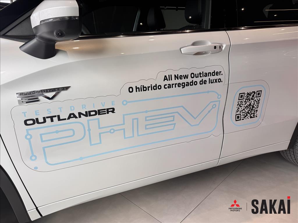 Mitsubishi-OUTLANDER-2.4 PHEV SIGNATURE S-AWC DHT
