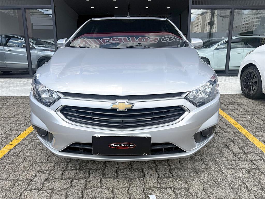 Chevrolet Onix - 1.0 MPFI LT 8V FLEX 4P MANUAL