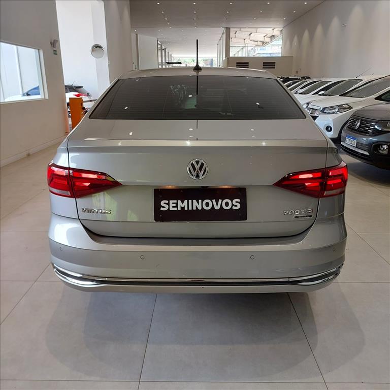 VIRTUS 1.0 200 TSI HIGHLINE AUTOMÁTICO4