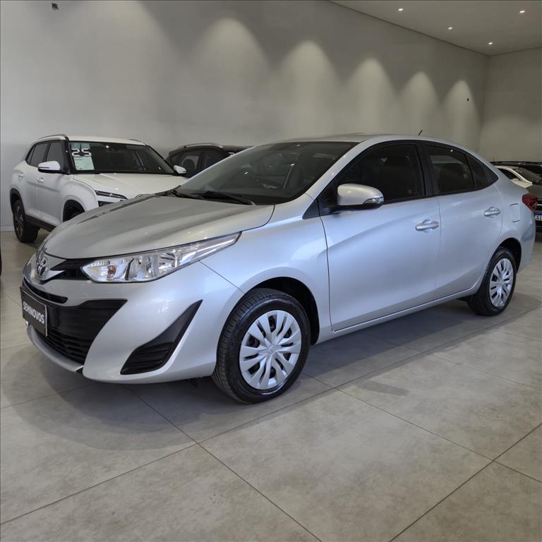 YARIS 1.3 16V FLEX XL LIVE MANUAL2