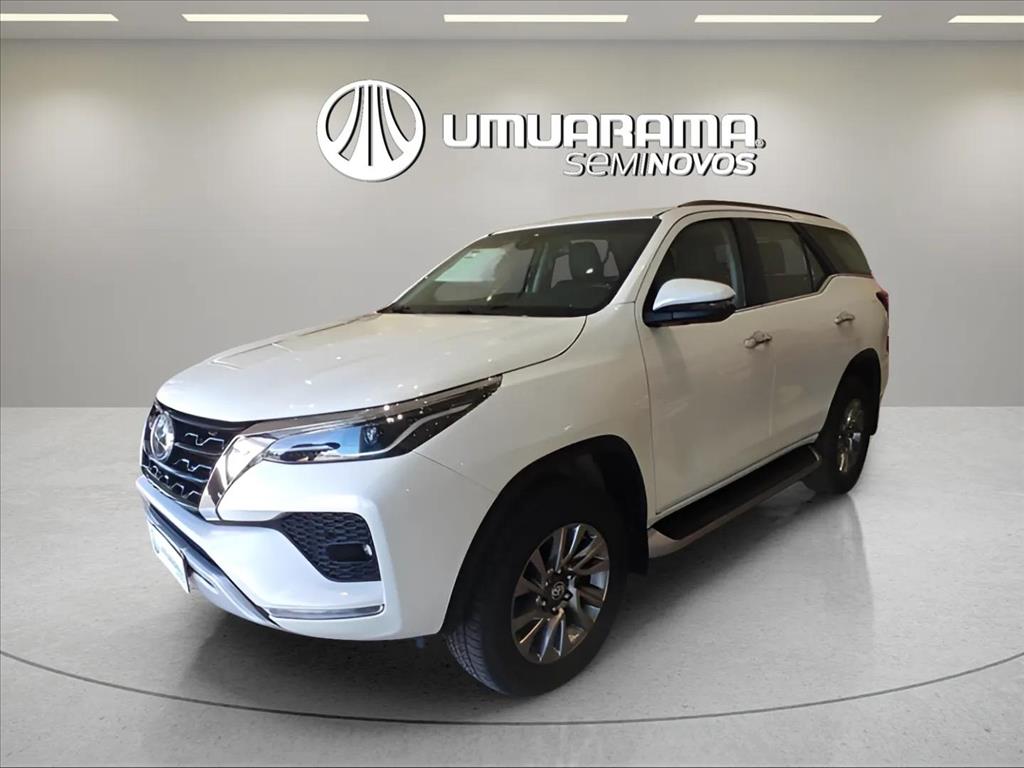 HILUX SW4 2.8 D-4D TURBO DIESEL SRX 4X4 AUTOMÁTICO2