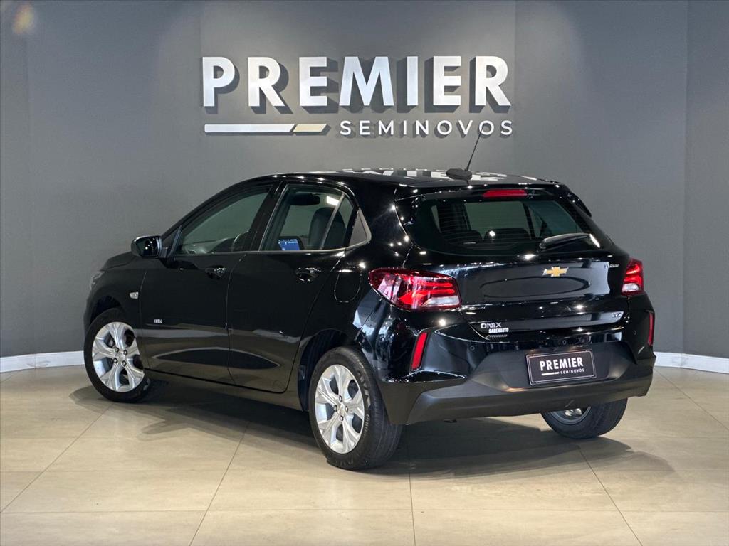 ONIX 1.0 TURBO FLEX LTZ AUTOMÁTICO10