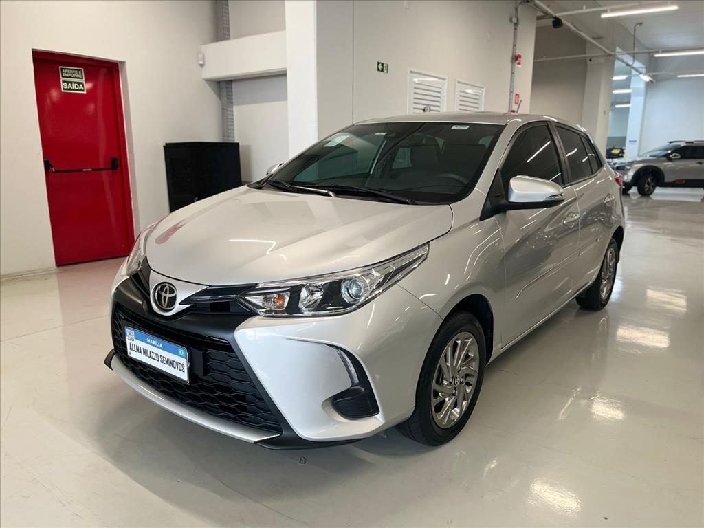 YARIS 1.5 16V FLEX XS MULTIDRIVE YARIS 1.5 16V FLEX XS MULTIDRIVE