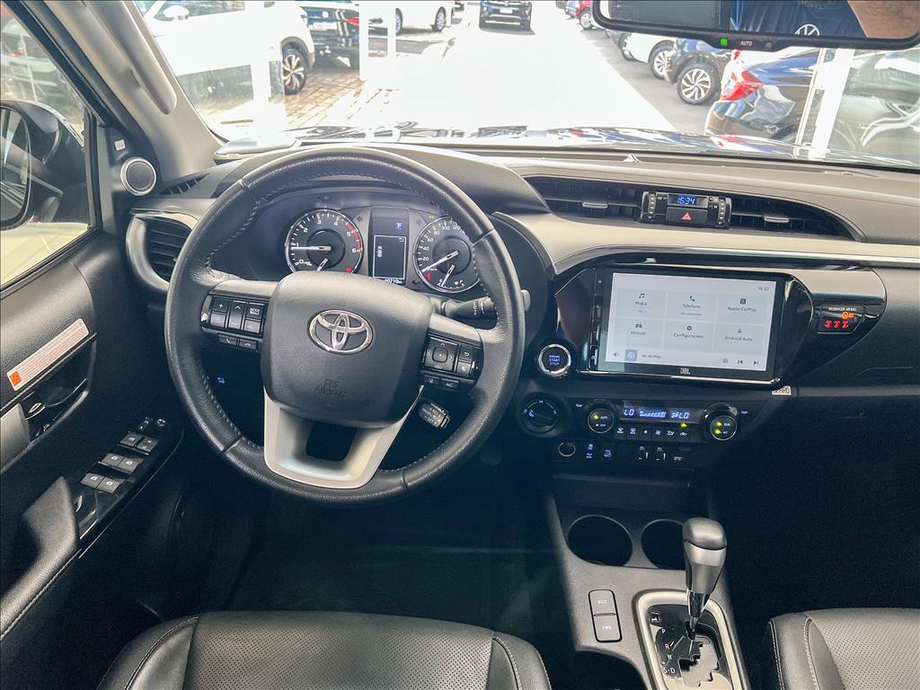HILUX 2.8 D-4D TURBO DIESEL CD SRX 4X4 AUTOMÁTICO9