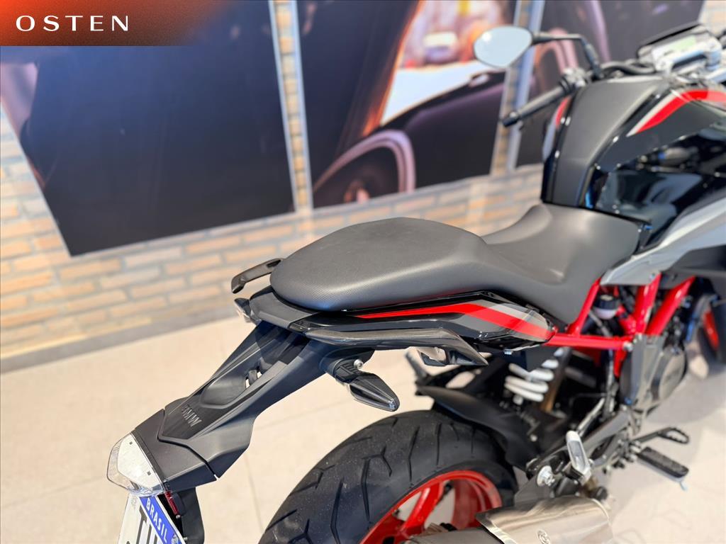BMW Motorrad-G-310 R