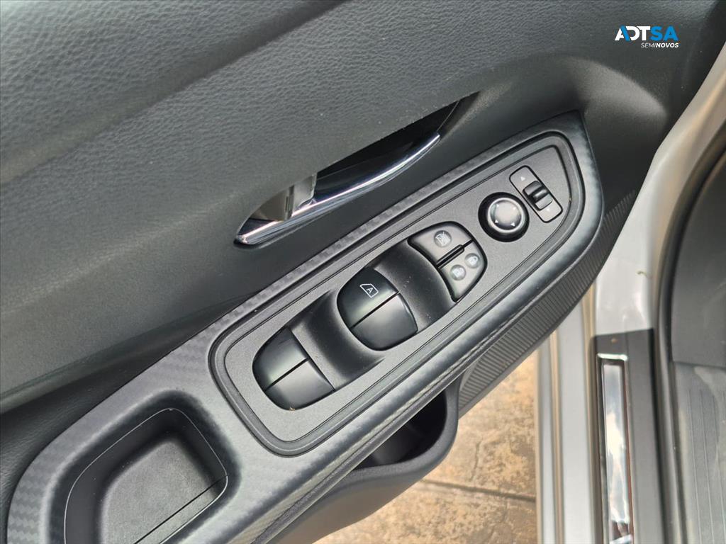 NISSAN VERSA 1.6 16V FLEX ADVANCE XTRONIC