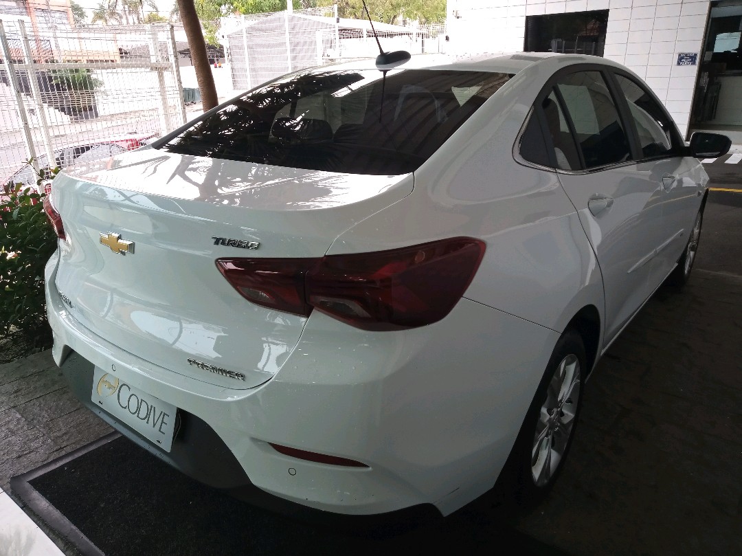 ONIX PLUS 1.0 TURBO FLEX PREMIER AUTOMÁTICO4