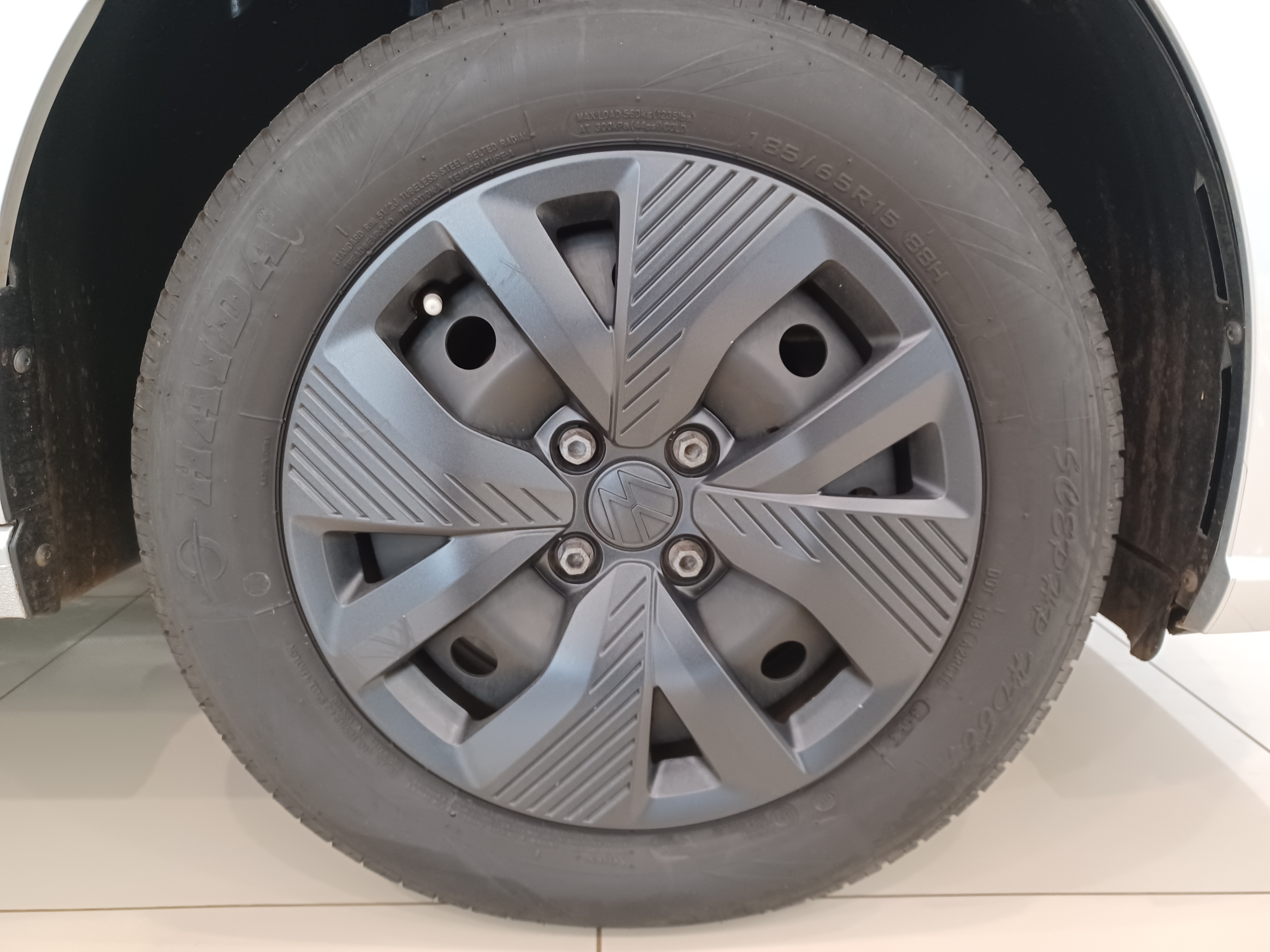 Volkswagen-POLO-1.0 MPI TRACK MANUAL