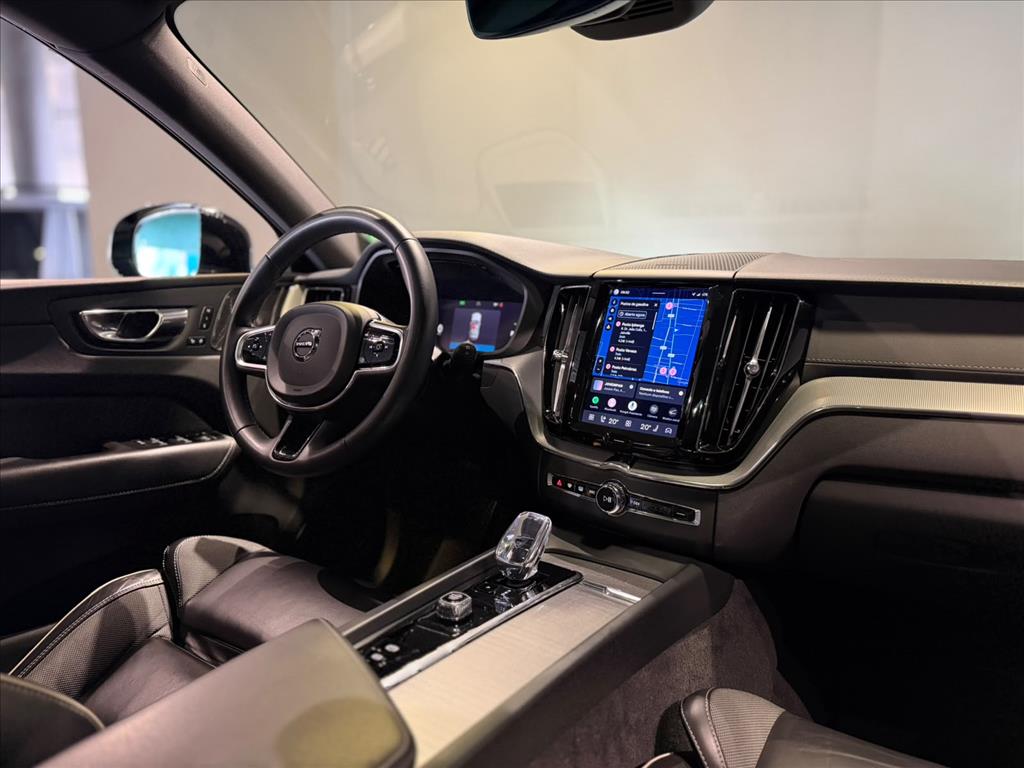 XC60 2.0 T8 RECHARGE POLESTAR ENGINEERED AWD GEARTRONIC5