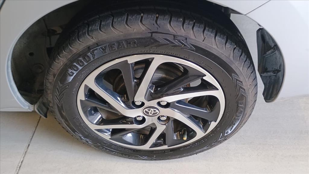 YARIS 1.5 16V FLEX SEDAN XLS MULTIDRIVE10