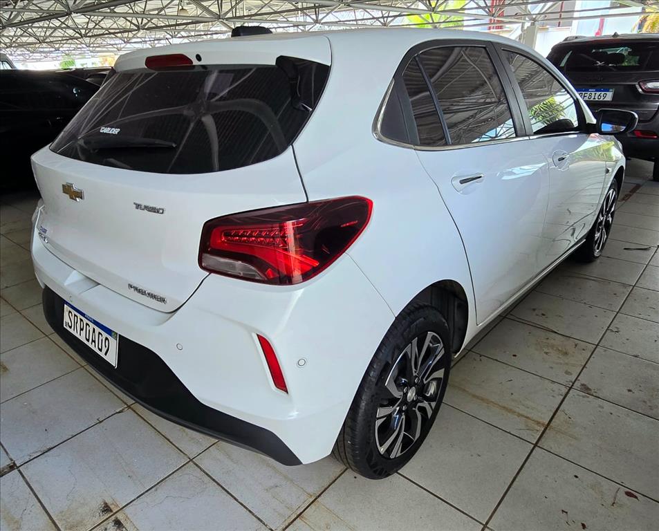 ONIX 1.0 TURBO FLEX PREMIER AUTOMÁTICO10
