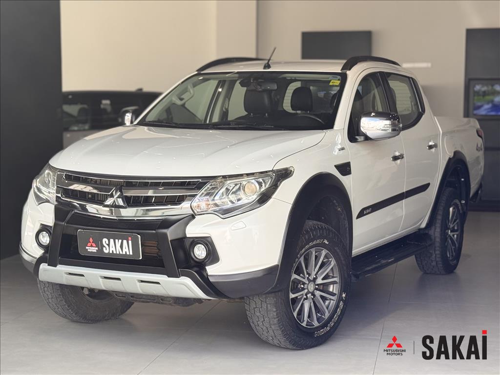 2.4 16V TURBO DIESEL OUTDOOR HPE-S CD 4X4 AUTOMÁTICO