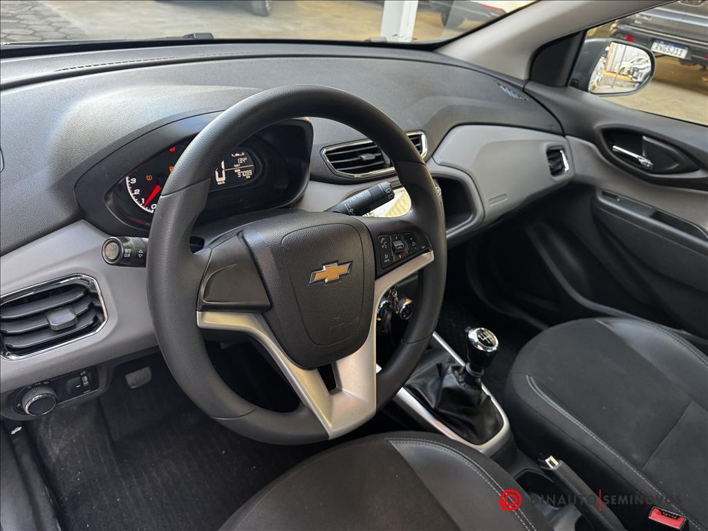 GM - Chevrolet-ONIX-1.0 MPFI LT 8V FLEX 4P MANUAL