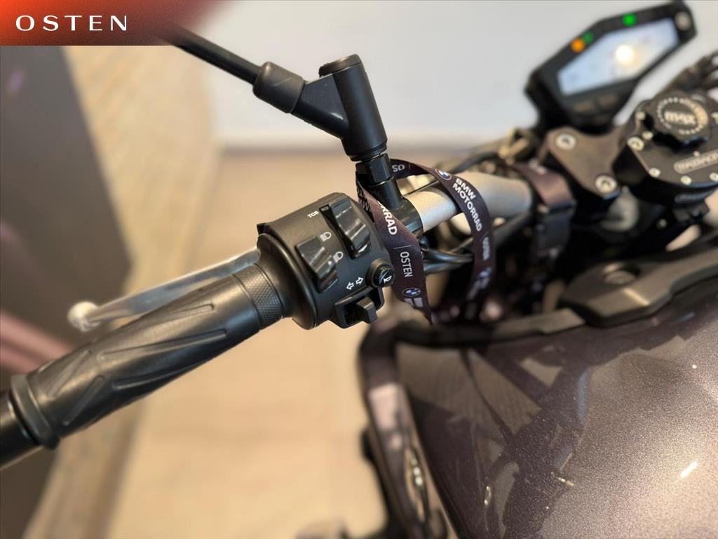 YAMAHA-MT-09-MT-09
