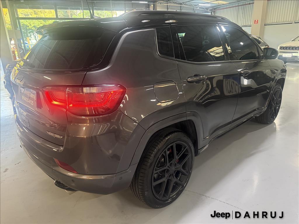 COMPASS 2.0 HURRICANE 4 TURBO GASOLINA BLACKHAWK AT95