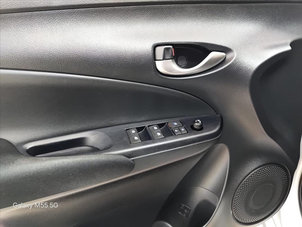 YARIS 1.3 16V FLEX XL PLUS TECH MULTIDRIVE10