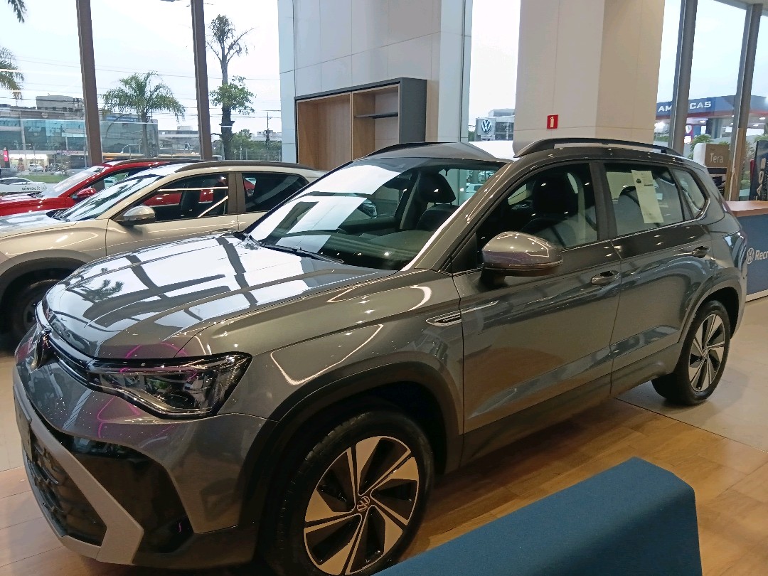 TAOS 1.4 250 TSI TOTAL FLEX COMFORTLINE AUTOMÁTICO2
