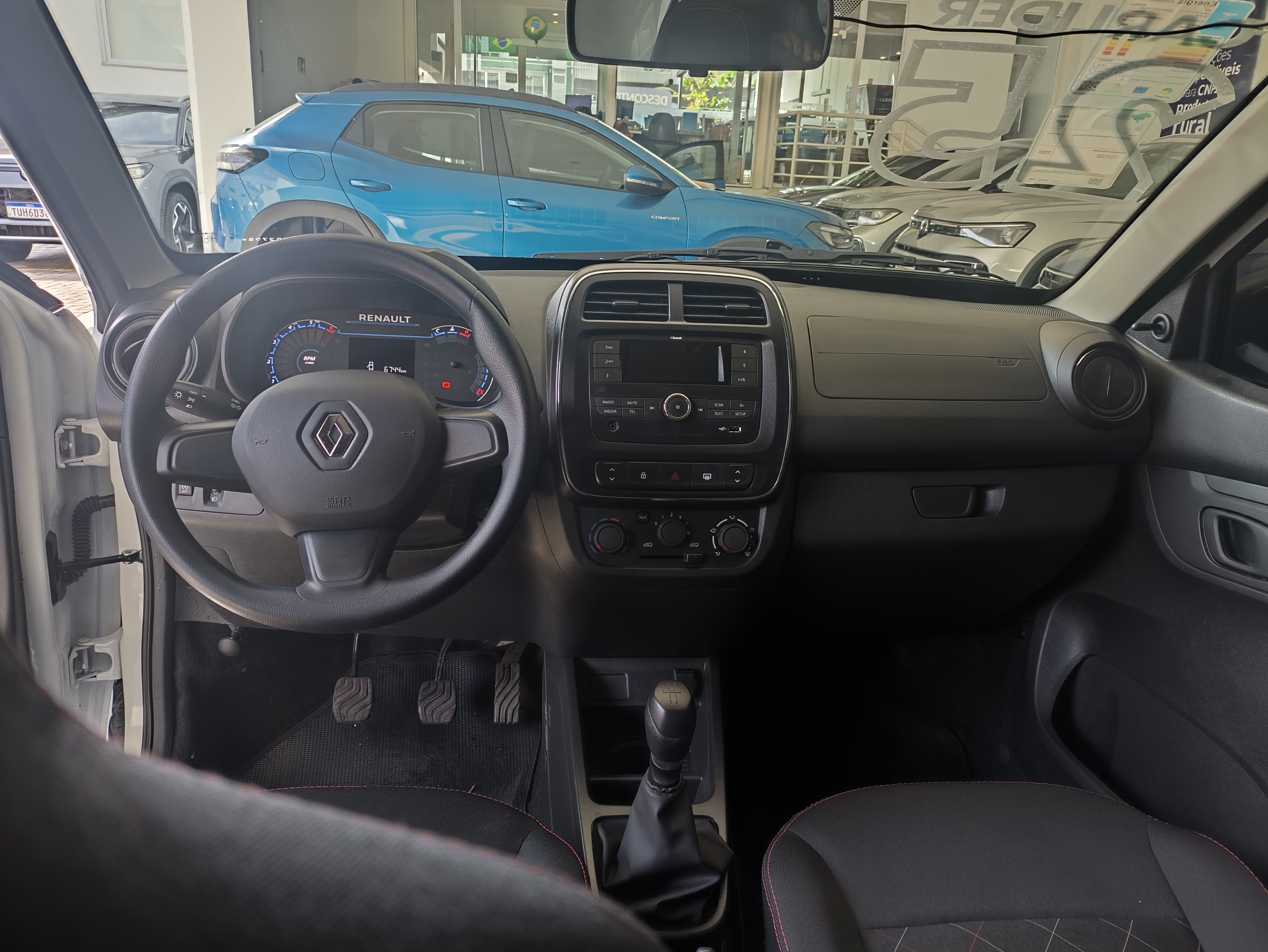 KWID 1.0 12V SCE FLEX ZEN MANUAL13