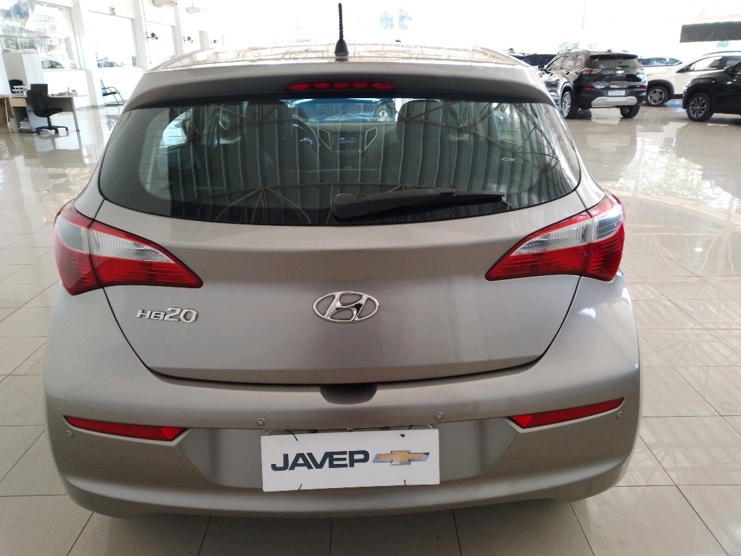 Hyundai-HB20-1.0 COMFORT PLUS 12V FLEX 4P MANUAL